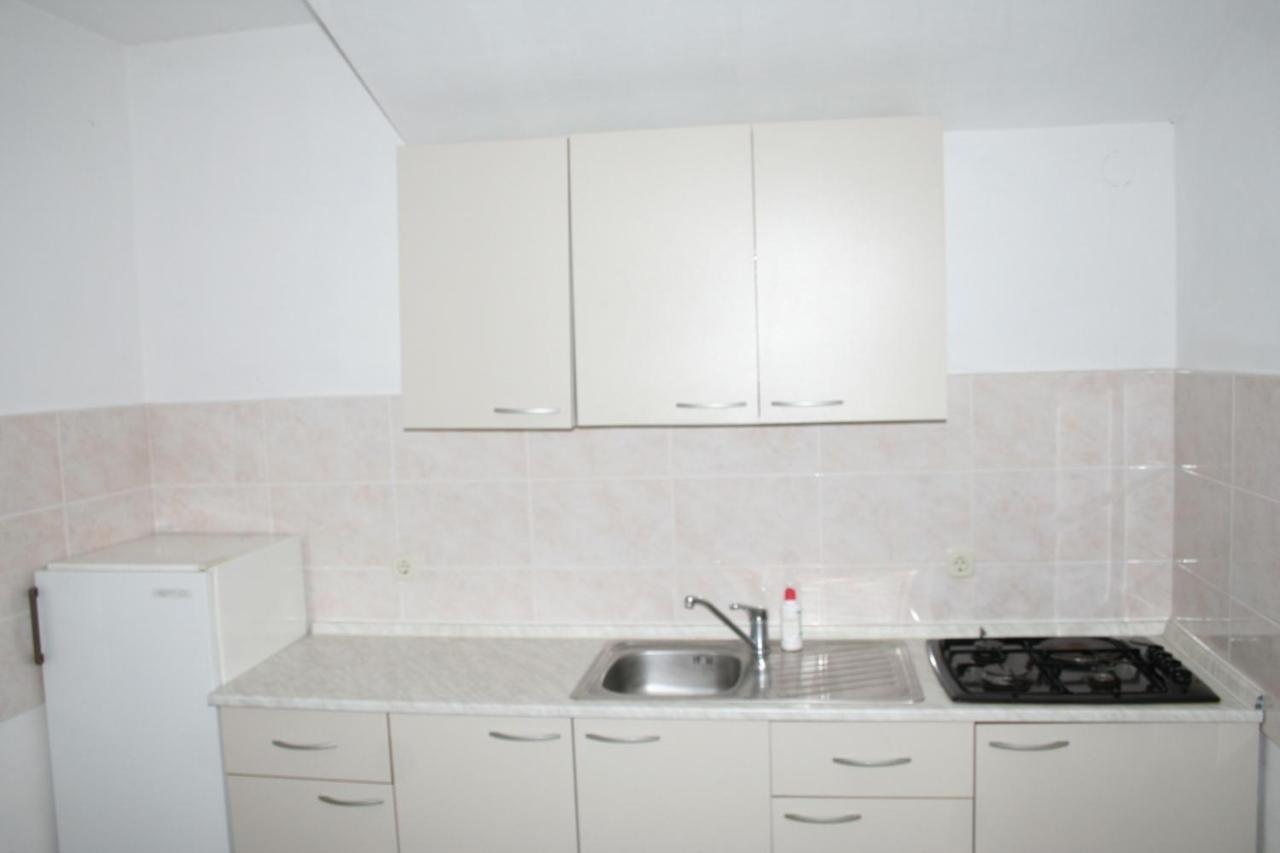Apartments By The Sea Mandre, Pag - 4095 Kolan Extérieur photo